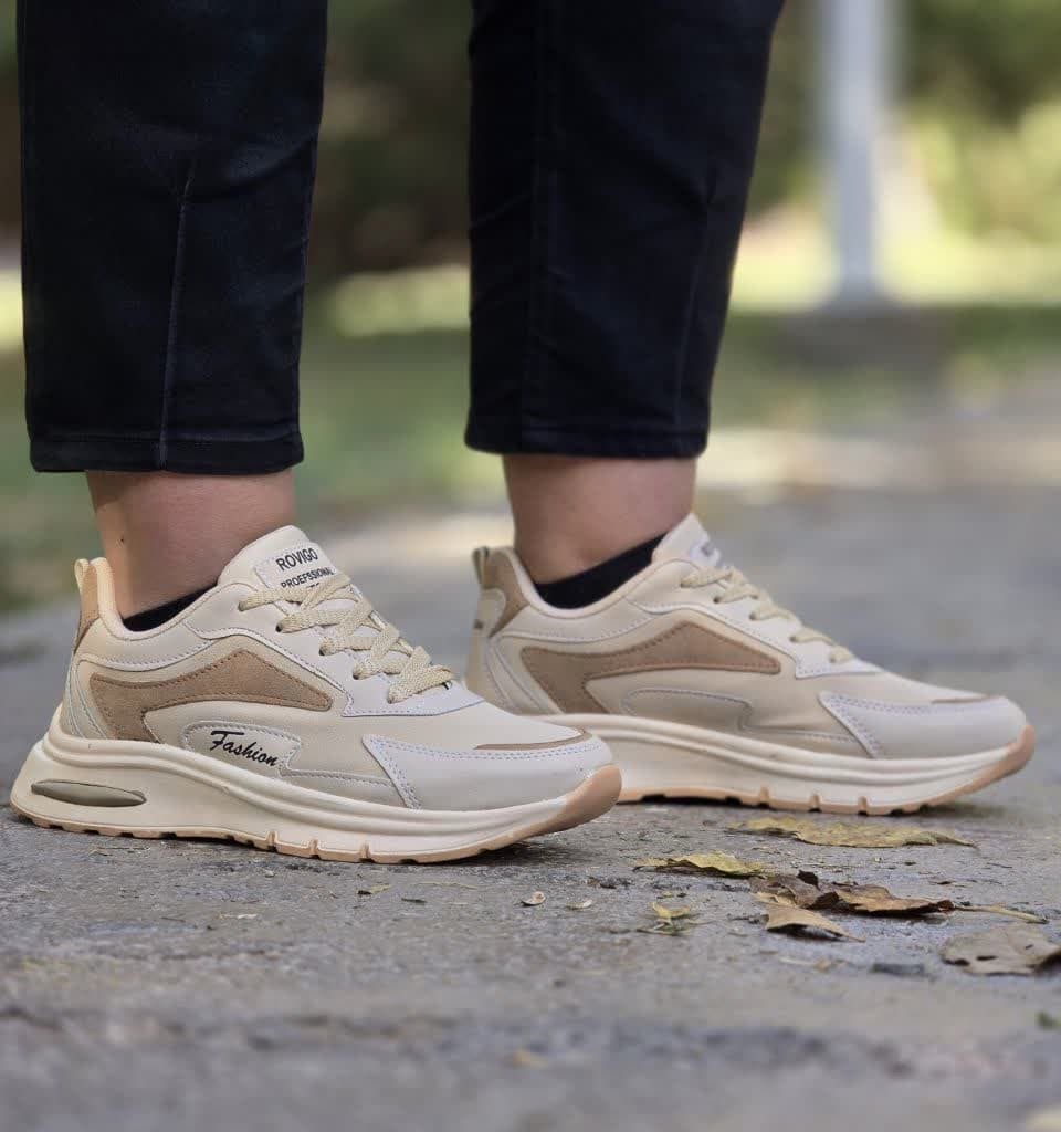 حراج استثنایی کتونی  دخترانه  مدل جدید ونس  رنگ مشکی خردلی با ارسال رایگان  کد4380