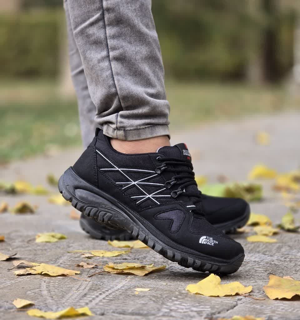 حراج اسپرت پرطرفدار مردانه مدل اسکیچرز  مخصوص پیاده روی کد 3370 ارسال رایگان نصف قیمت بازار