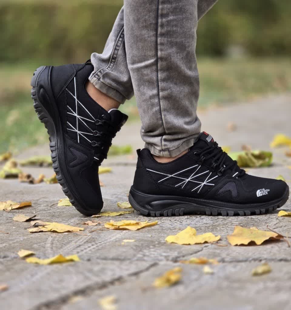 بمب تخفیف  این هفته کفش کتونی اسپرت مردانه مدل اسیکس رنگ مشکی فوق العاده راحت و زیره سبک