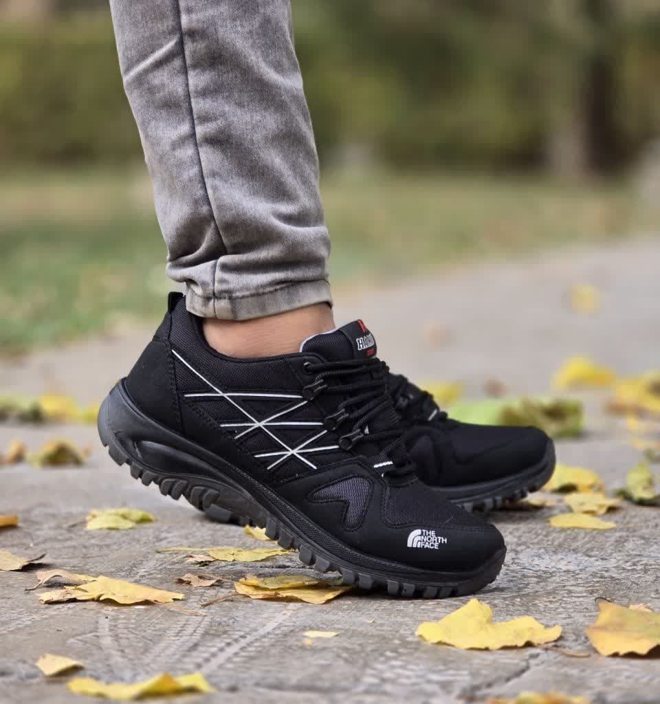 حراج اسپرت پرطرفدار مردانه مدل اسکیچرز  مخصوص پیاده روی کد 3370 ارسال رایگان نصف قیمت بازار