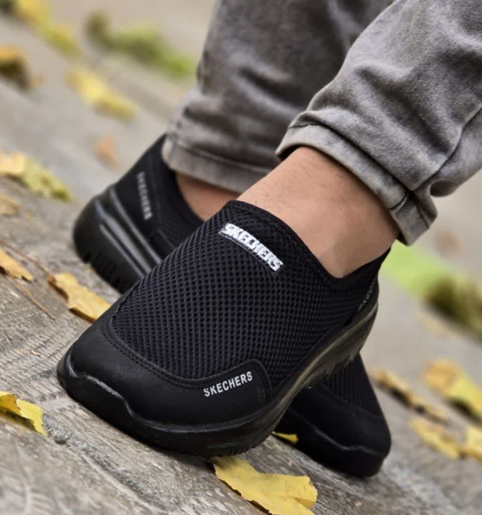 فروش ویژه کتونی اسپرت مردانه پسرانه رنگ مشکی زیره پیو راحت و سبک بی نهایت خوش پا