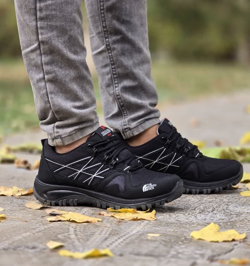 حراج کفش این هفته  نیم بوت  مردانه  پا خور عالی رنگ  یشمی  قیمت  فقط فقط 298000