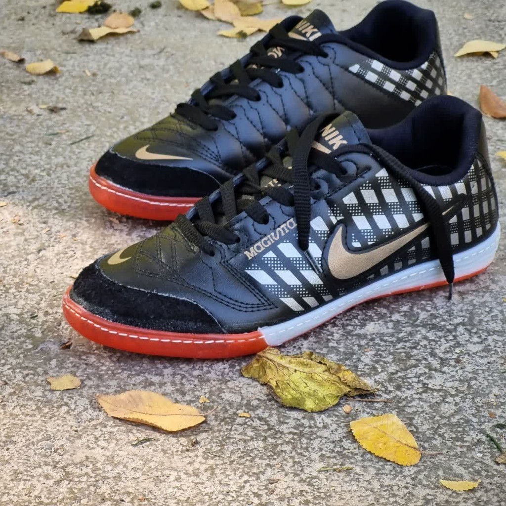 حرااااج ویژه این هفته  کتونی نیم بوت مردانه  بغل زیپ  بندی جدیدتمام مشکی کد2192