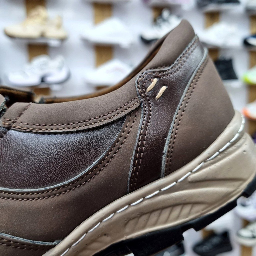 فروش ویژه روز مرد کفش طبی مجلسی اسپورت اداری مردانه رنگ مشکی فوق العاده با کیفیت  با ارسال رایگان