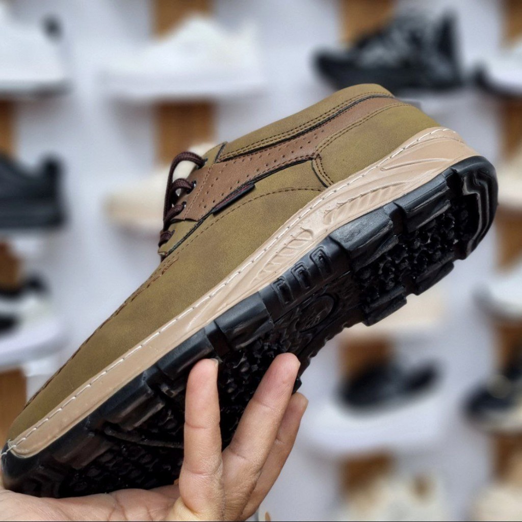 فروش ویژه روز مرد کفش طبی مجلسی اسپورت اداری مردانه رنگ قهوه ای روشن مناسب پیاده روی با ارسال رایگان