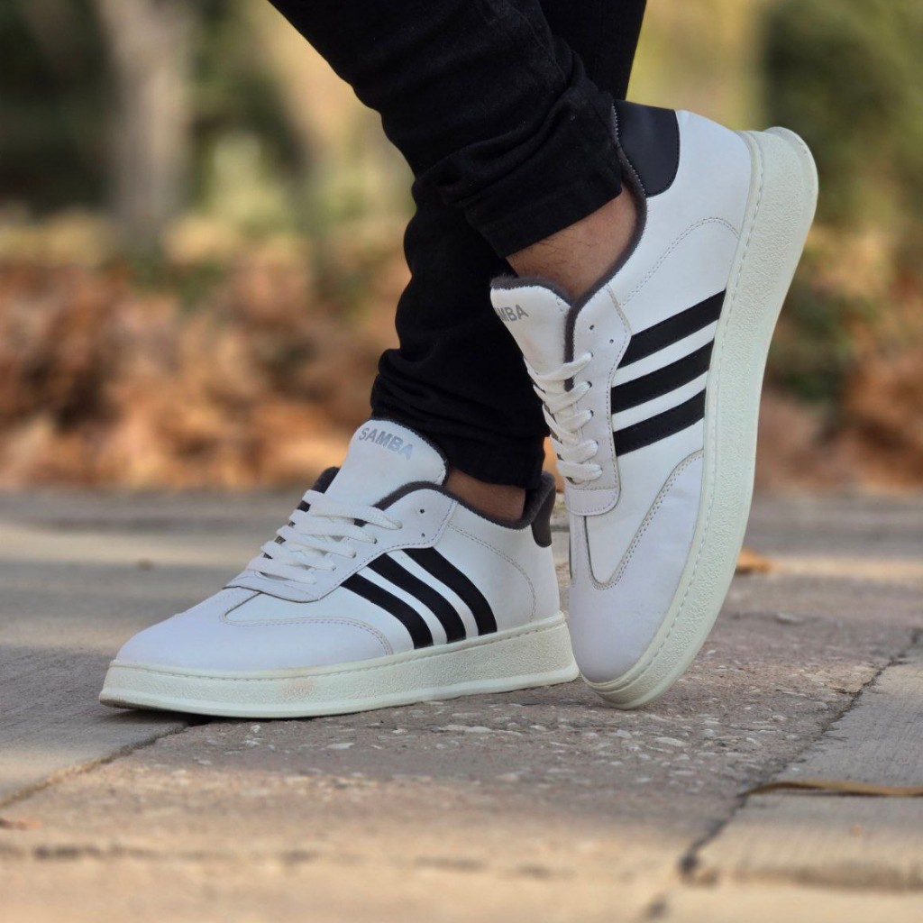 حرااااج شگفت انگیز  کفش اسپرت ونس مردانه  و پسرانه مدل آدیداس رنگ مشکی یه کار خوشپا و زیبا با ارسال رایگان