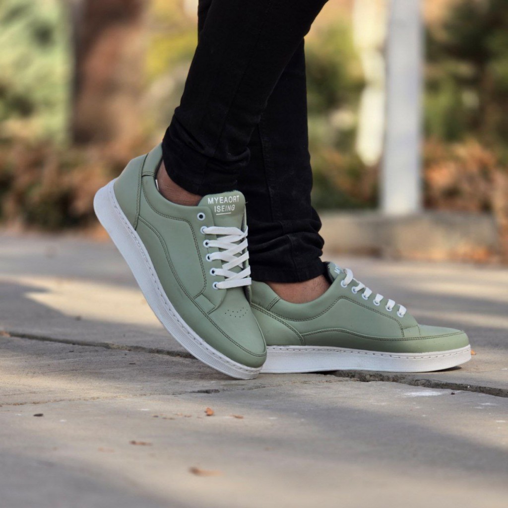 فروش ویژه  کفش اسپرت ونس مردانه  و پسرانه  رنگ طوسی زیره سفید مناسب افراد خوش پوش  با ارسال رایگان   با ارسال رایگان