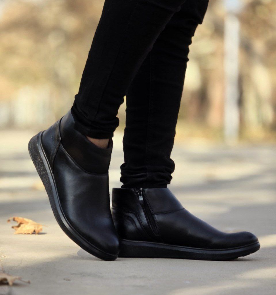 حراج واقعی کفش  نیم بوت اسپرت ونس مردانه  و پسرانه  رنگ مشکی تمام بغل زیپ جذاب و بی نظیر با ارسال رایگان