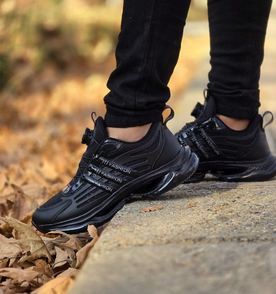 فروش جذاب کفش اسپرت مردانه مدل پمپی  مقاوم و راحت رنگ  سفید طوسی مشکی با ارسال رایگان