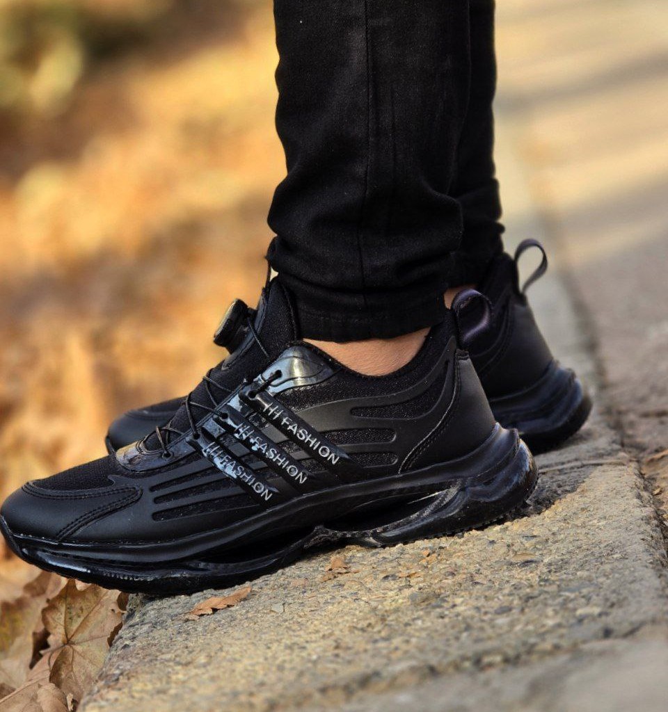 فروش جذاب کفش اسپرت مردانه مدل پمپی  مقاوم و راحت رنگ  سفید طوسی مشکی با ارسال رایگان