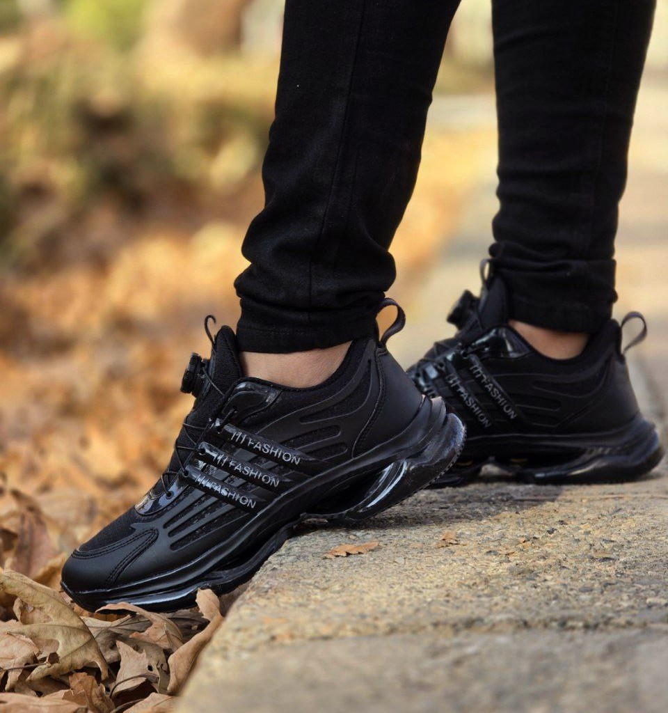 فروش جذاب کفش اسپرت مردانه مدل پمپی  مقاوم و راحت رنگ  سفید طوسی مشکی با ارسال رایگان