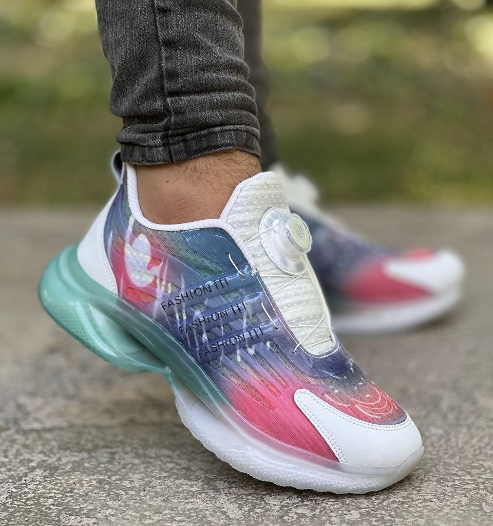 حراج فوق العاده  کفش اسپرت مردانه مدل پمپی  رنگ سفید آبی زیره پیو  بی نهایت راحت و سبک با ارسال رایگان