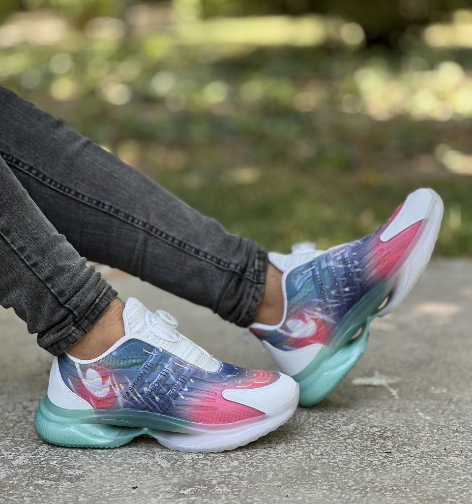 حراج فوق العاده  کفش اسپرت مردانه مدل پمپی  رنگ سفید آبی زیره پیو  بی نهایت راحت و سبک با ارسال رایگان