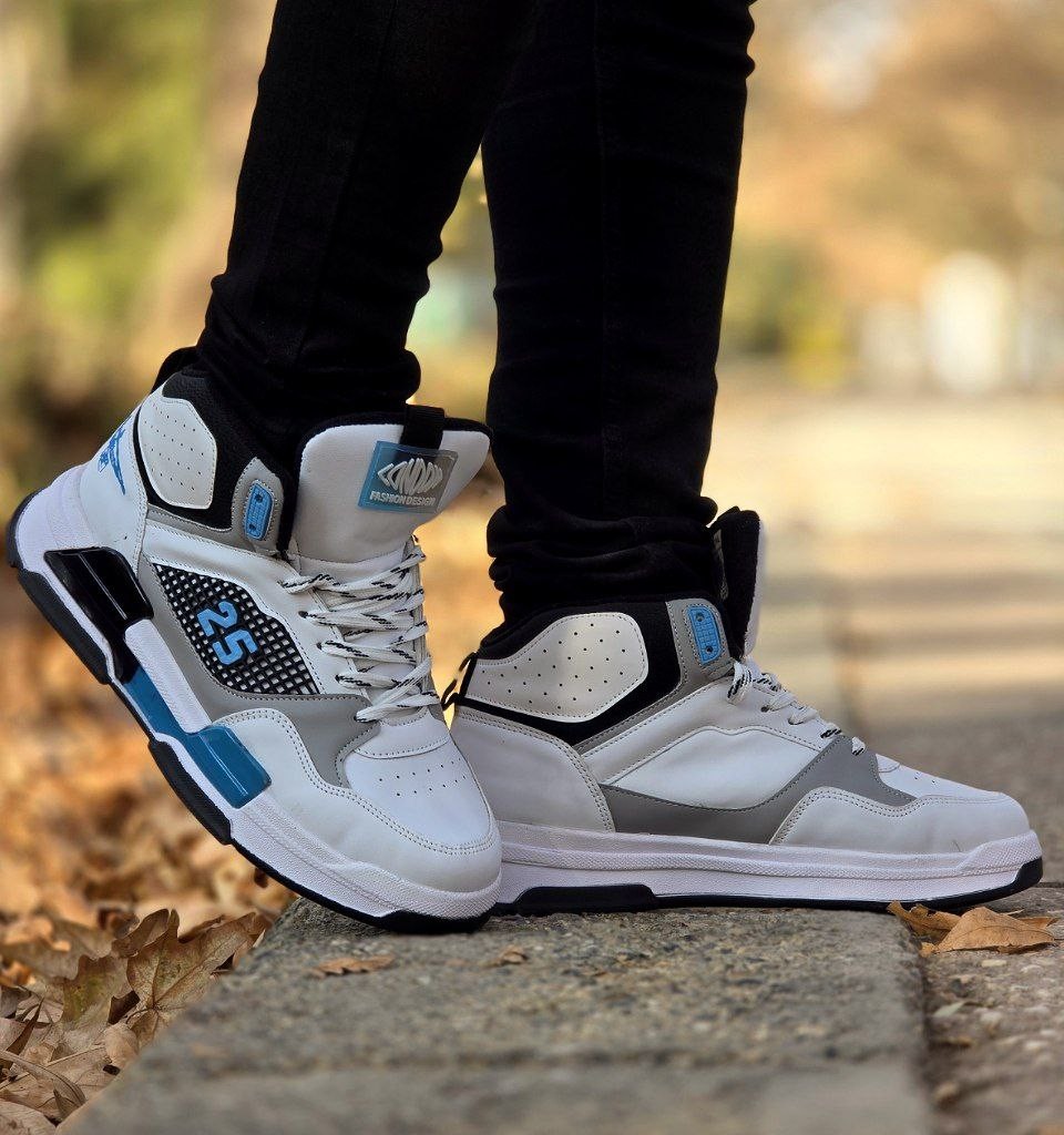 تخفیف هیجان انگیز  کفش اسپرت مردانه و پسرانه مدل جردن 25 رنگ سفید طوسی فوق العاده جذاب با ارسال رایگان