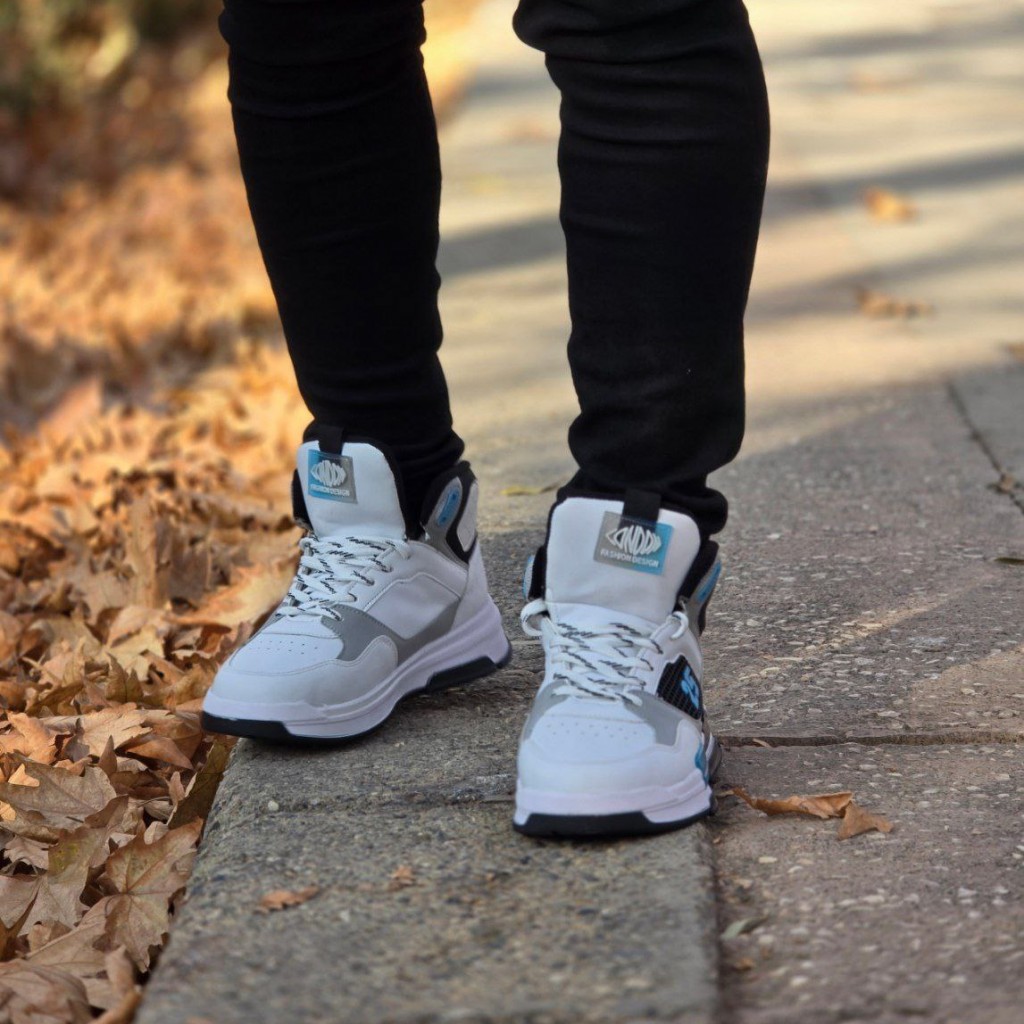 تخفیف هیجان انگیز  کفش اسپرت مردانه و پسرانه مدل جردن 25 رنگ سفید طوسی فوق العاده جذاب با ارسال رایگان