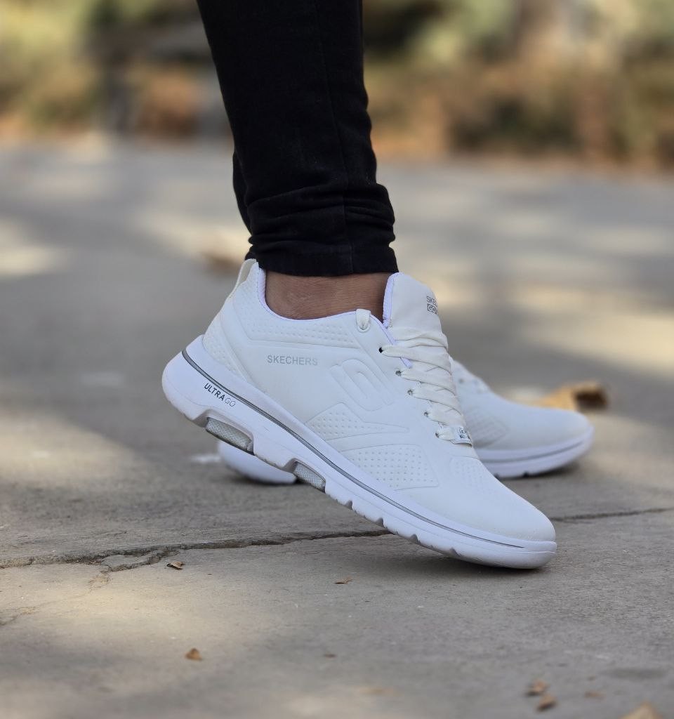 فروش ویژه اسپرت پرطرفدار مردانه مدل اسکیچرز  رنگ طوسی یه کار مدرن و جدید با ارسال رایگان