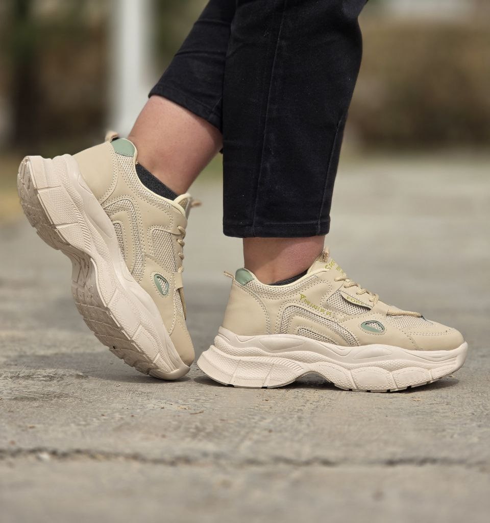 تخفیف بی نظیر کفش کتونی اسپرت دخترانه و زنانه مدل FOREV رنگ کرم سبز یه کار مدرن و ترند امسال با ارسال رایگان