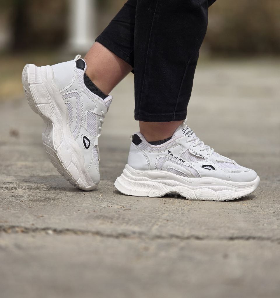 فروش ویژه کفش اسپرت دخترانه و زنانه مدل FOREV رنگ سفید مناسب پیاده روی و باشگاه با ارسال رایگان