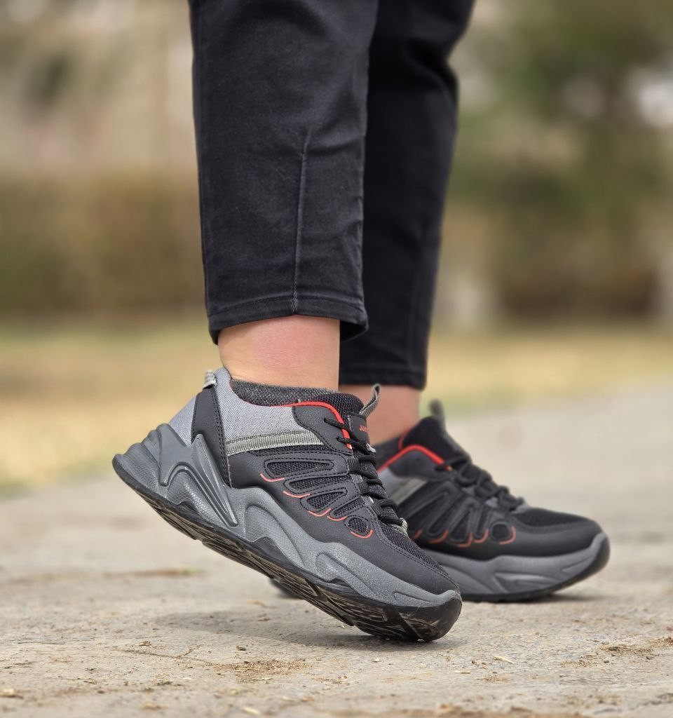 تخفیف فوق العاده کفش  کتونی اسپرت دخترانه زنانه مدل رامیلا شیک و جذاب رنگ مشکی طوسی باارسال رایگان