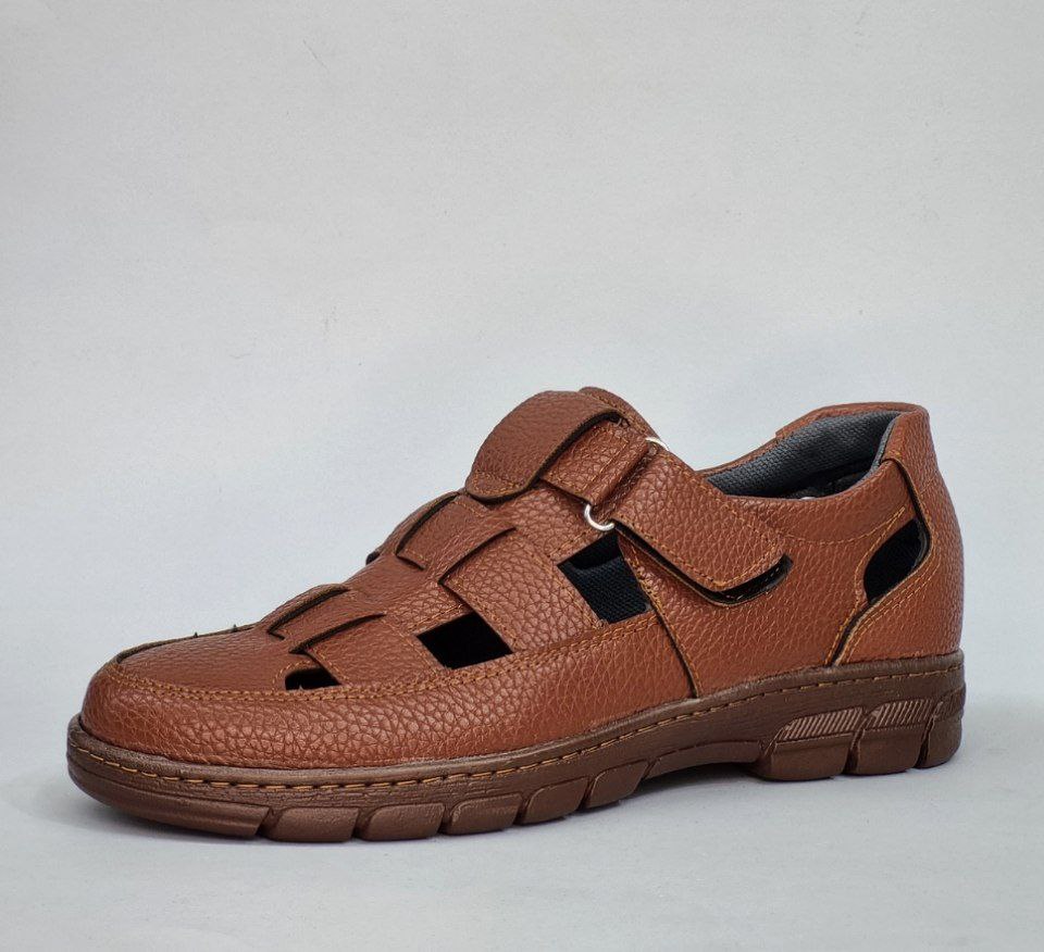 حراج فوق العاده  کفش تابستانه طبی استاندارد مردانه  مقاوم و راحت رنگ قهوه ای روشن  با ارسال رایگان