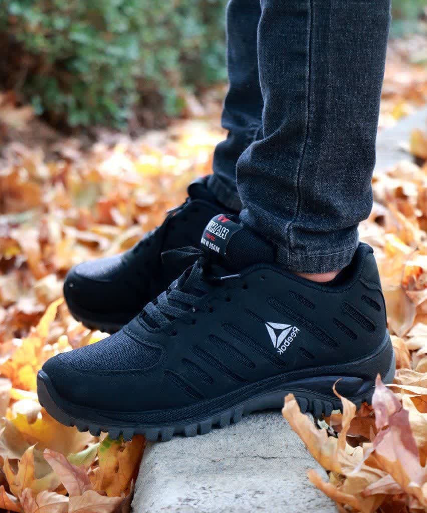 تخفیف ویژه کفش  اسپرت مردانه پسرانه مدل ریبوک زیره  پیو تزریق جنس فوق العاده عالی   رنگ  طوسی با ارسال رایگان