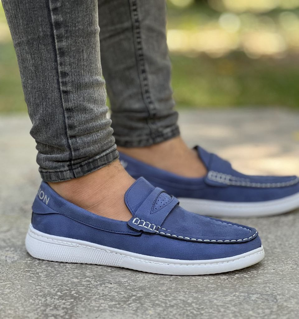 فروش ویژه کفش کالج مردانه پسرانه سبک و راحت  رنگ ابی   با ارسال رایگان