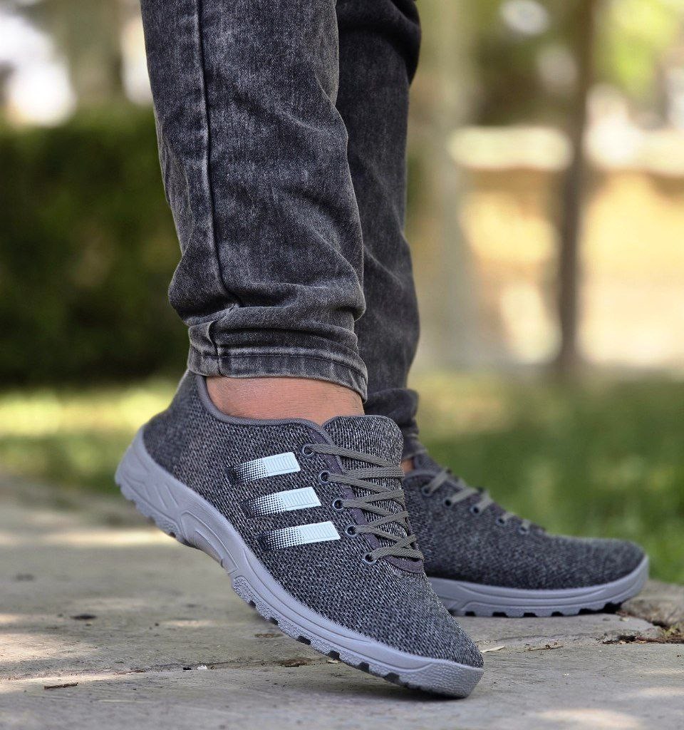 حراج بی نظیر کفش اسپرت مردانه پسرانه مدل آدیداس سبک و خاص رنگ مشکی سفید  باارسال رایگان