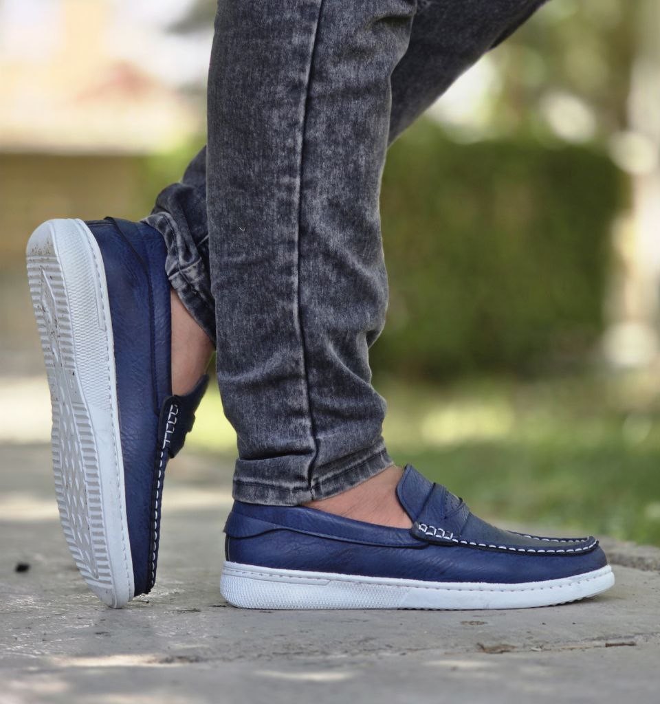 فروش ویژه کفش کالج مردانه پسرانه سبک و راحت  رنگ ابی   با ارسال رایگان