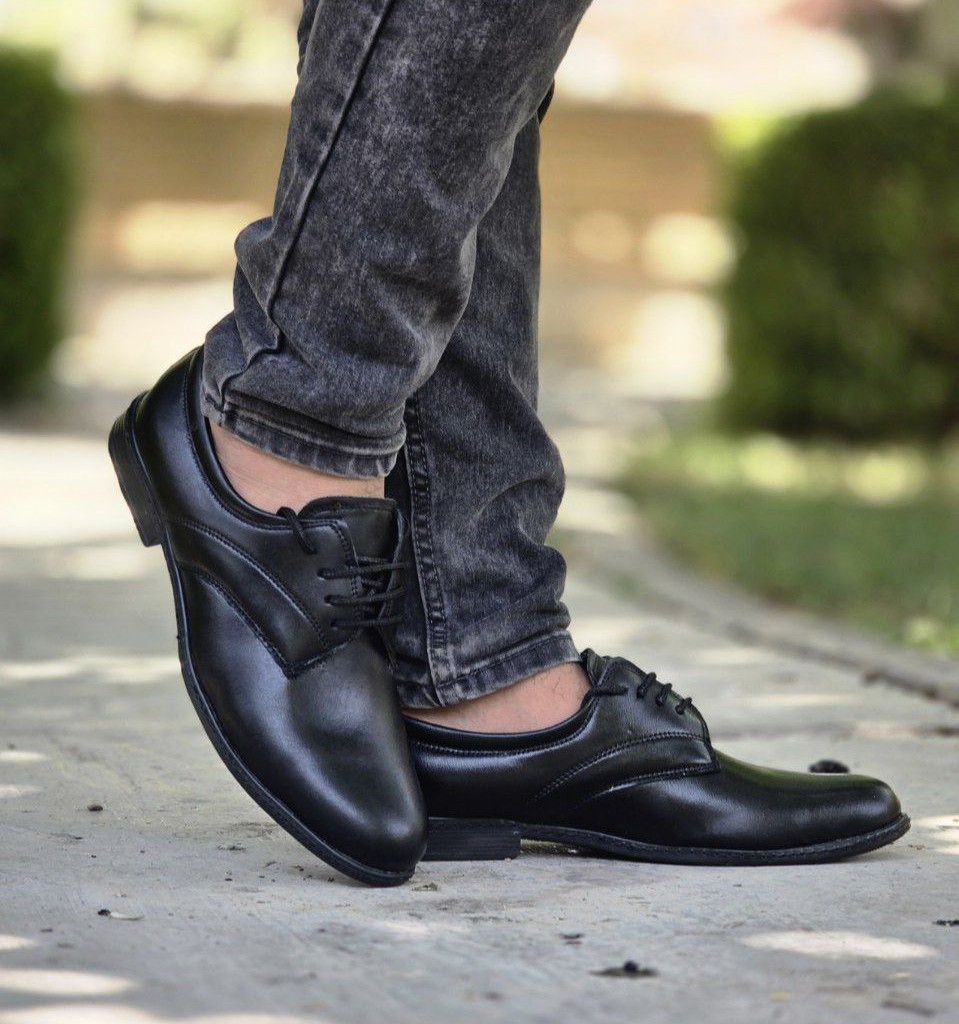 حراج ووویژه کفش مجلسی مردانه پسرانه بندی  شیک و بادوام رنگ مشکی  باارسال رایگان