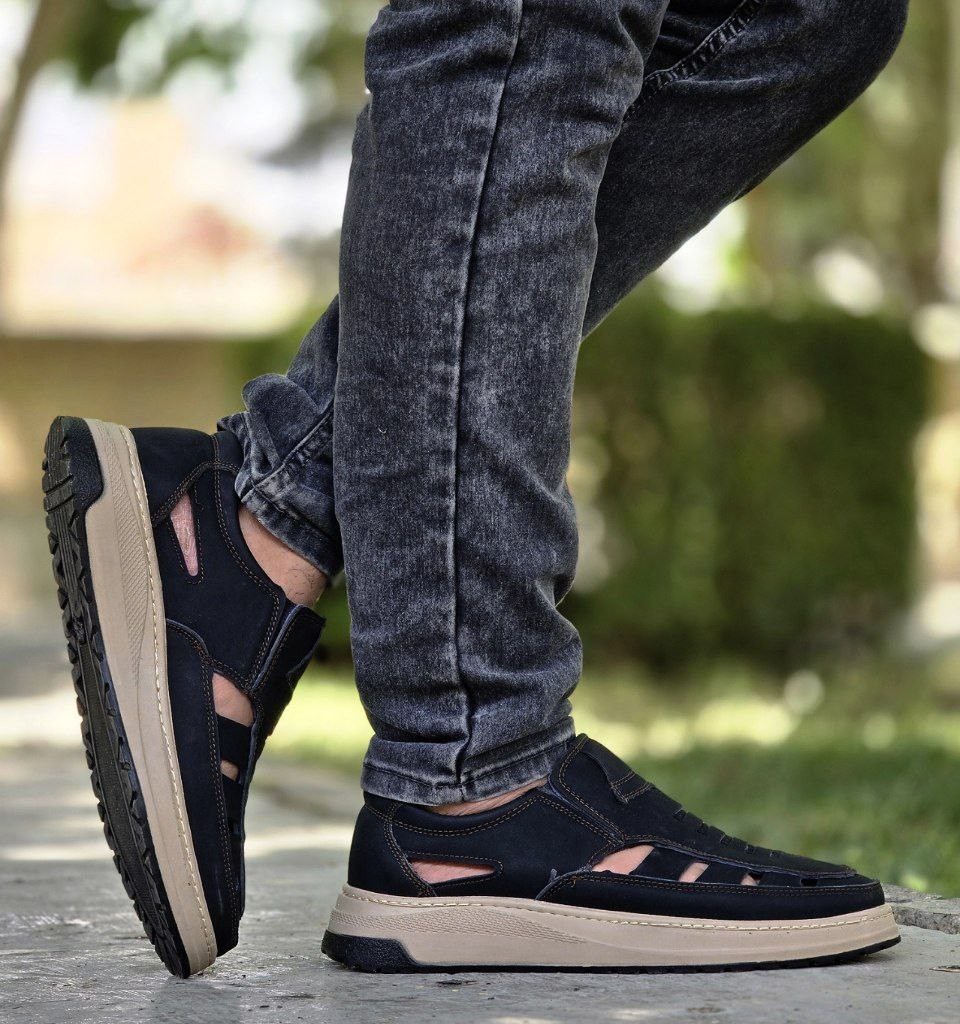 حراج هیجان انگیز کفش تابستانه مردانه شیک و ساده  رنگ مشکی با ارسال رایگان