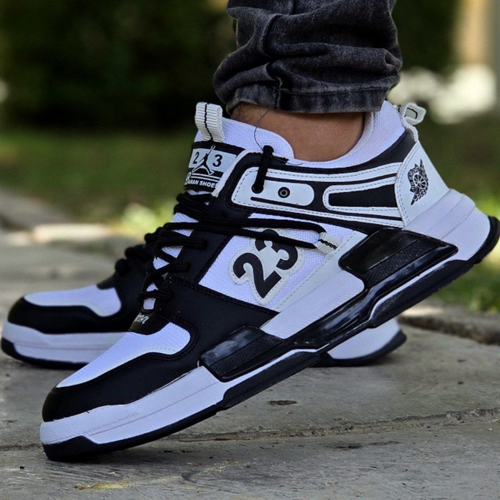 تخفیف خاص   کفش اسپرت مردانه و پسرانه مدل جردن 23 رنگ سفید   مشکی شیک و راحت  با ارسال رایگان