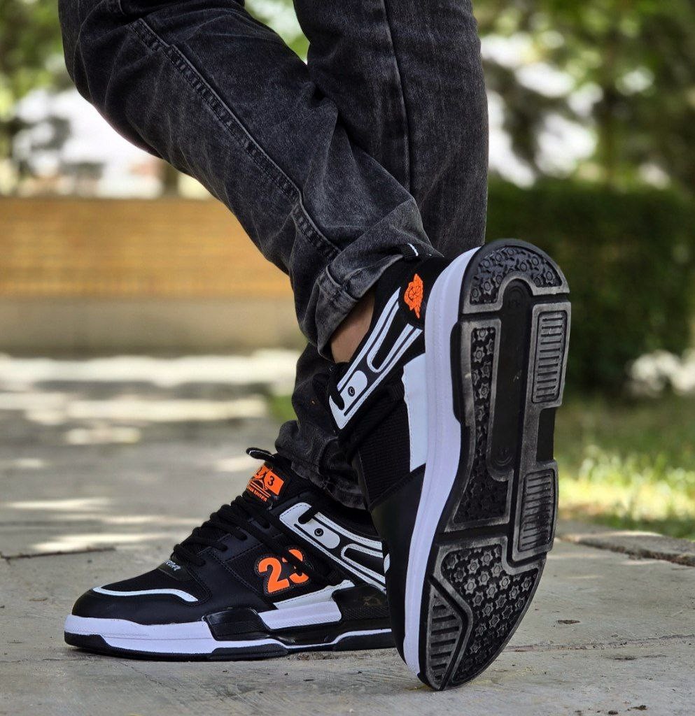 حراج بی نظیر    کفش اسپرت مردانه و پسرانه مدل جردن 23 رنگ مشکی زیره سفید پرفروش  با ارسال رایگان