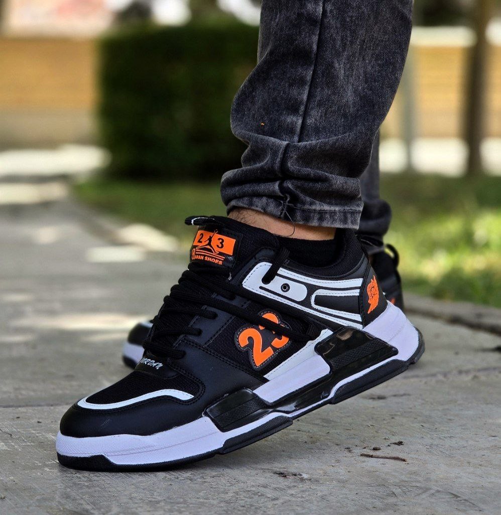 حراج بی نظیر    کفش اسپرت مردانه و پسرانه مدل جردن 23 رنگ مشکی زیره سفید پرفروش  با ارسال رایگان