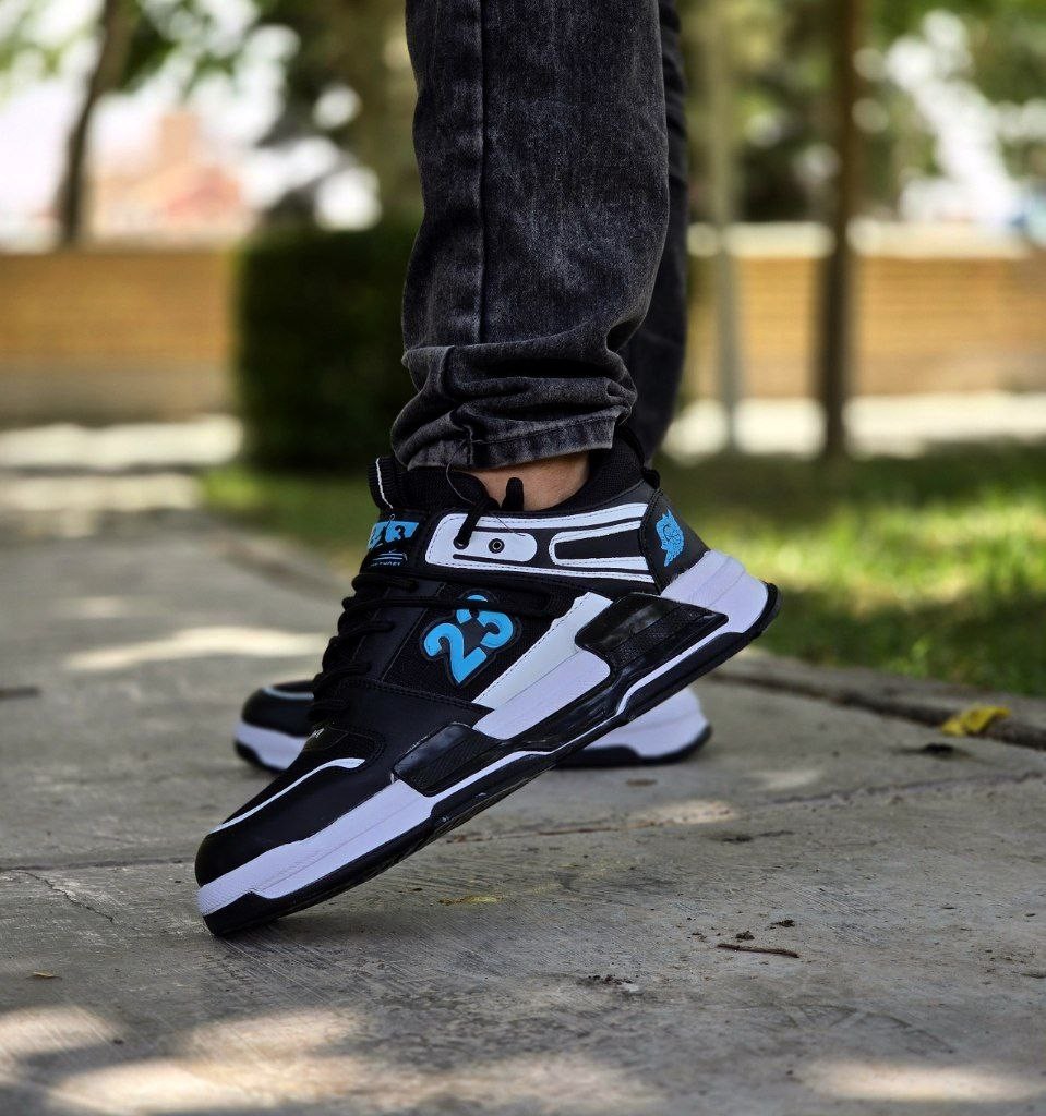 حراج بی نظیر    کفش اسپرت مردانه و پسرانه مدل جردن 23 رنگ مشکی  سبز زیره سفید پرفروش  با ارسال رایگان