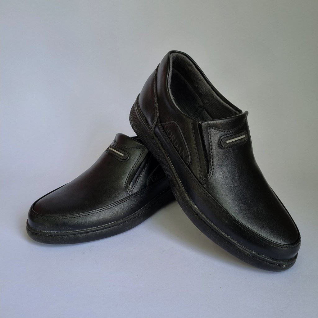 فروش خاص کفش مجلسی و طبی مردانه پسرانه بی نهایت راحت و سبک رنگ خردلی  باارسال رایگان