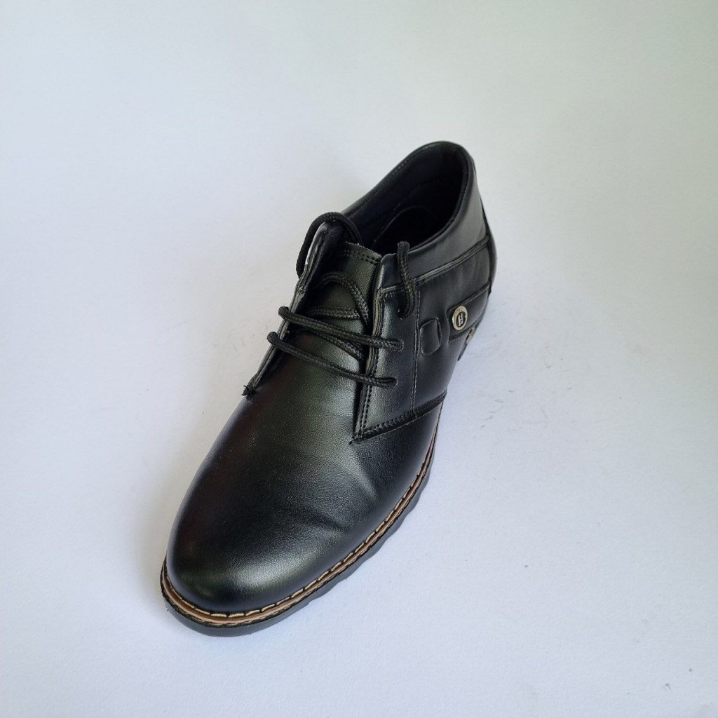 حراااااجی کفش مجلسی مردانه پسرانه بندی  شیک و مقاوم رنگ مشکی  باارسال رایگان