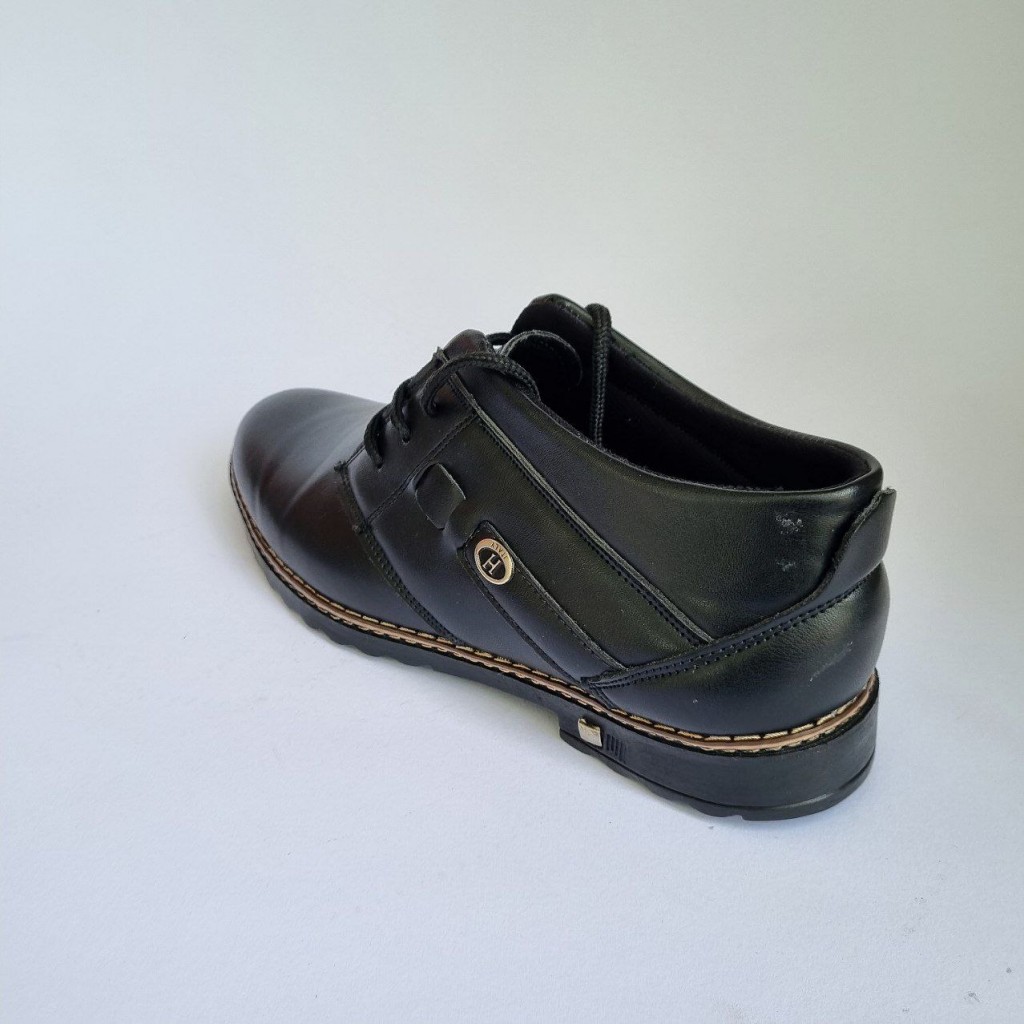 حراااااجی کفش مجلسی مردانه پسرانه بندی  شیک و مقاوم رنگ مشکی  باارسال رایگان