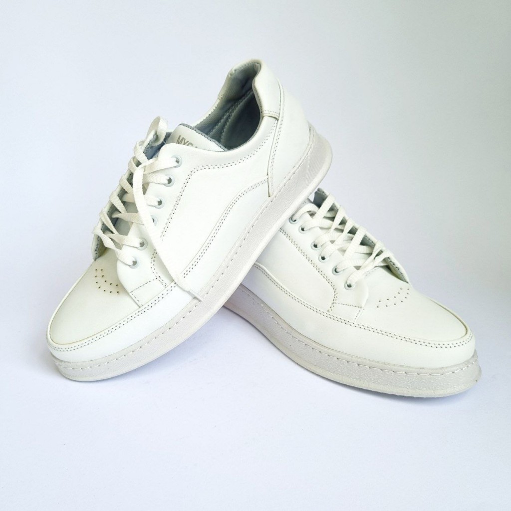 فروش فوق العاده کفش اسپرت  مردانه مدل ونس سبک و راحت رنگ سفید بینظیر