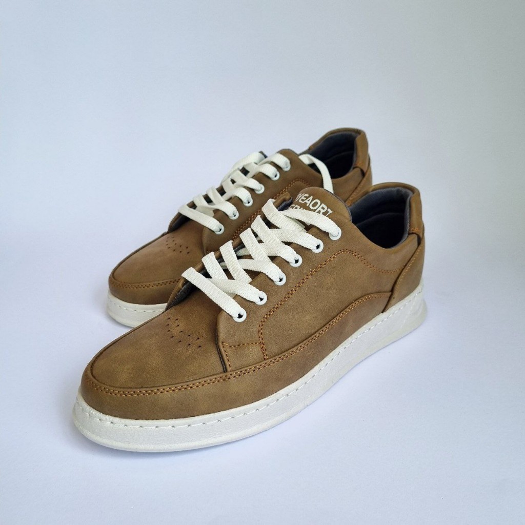 فروش عالیییی کفش اسپرت مردانه مدل ونس  جذاب و خاص رنگ قهوه ای باارسال رایگان