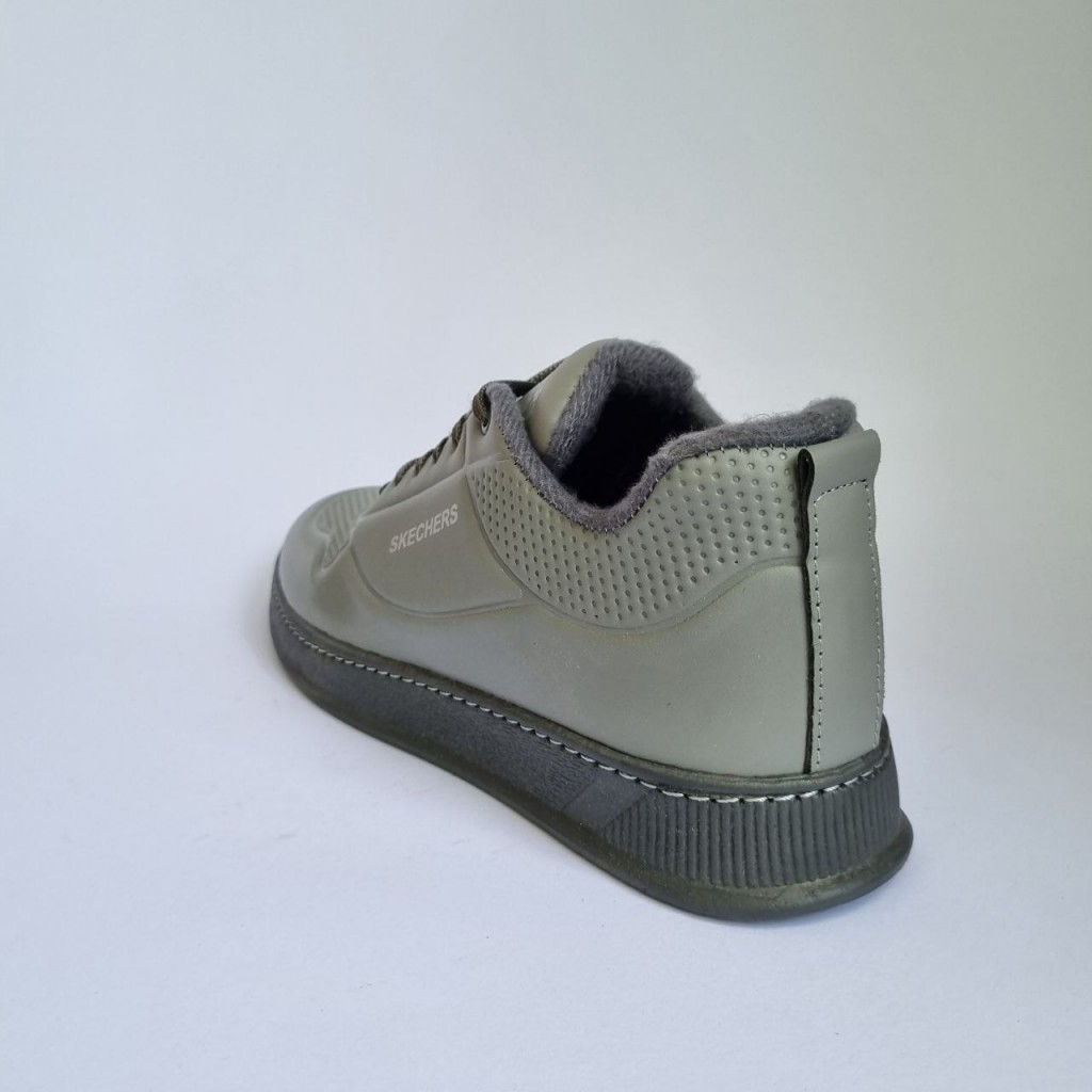 تخفیف شگفت انگیز کفش اسپرت مردانه مدل اسکیچرز  خاص و بادوام رنگ طوسی تمام با  ارسال رایگان