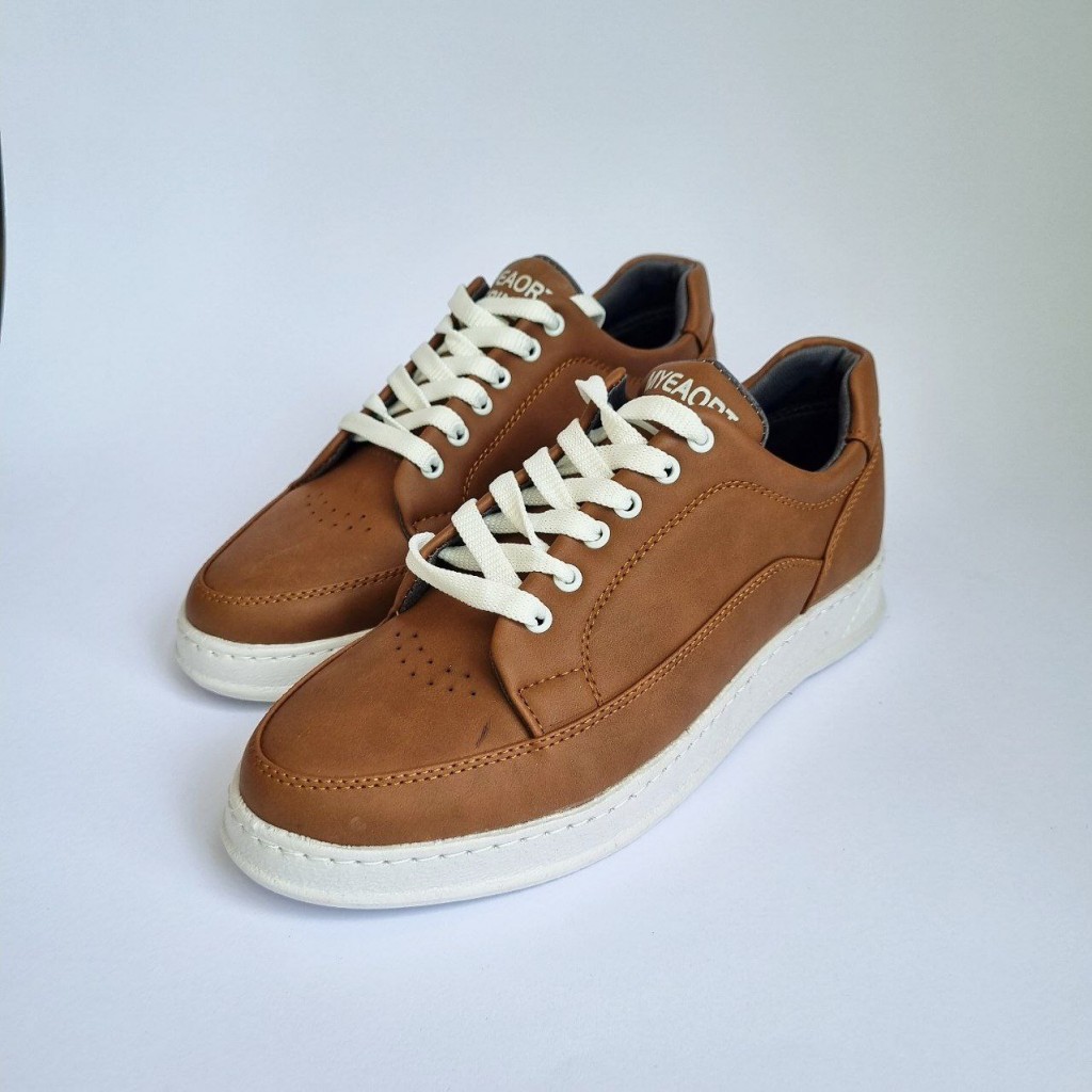 تخفیف عالی این هفته کفش اسپرت مردانه مدل ونس زیبا  و پرفروش رنگ قهوه ای پرطرفدار