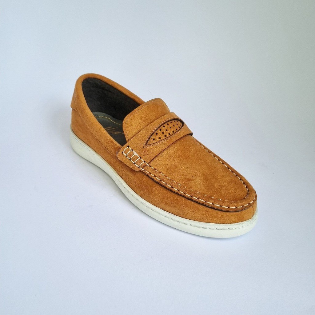 تخفیف استثنایی کفش کالج مردانه پسرانه سبک و راحت  رنگ سورمه ای   با ارسال رایگان