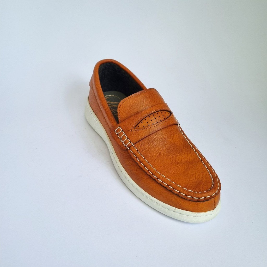 حراج  کفش کالج مردانه پسرانه یه مدل فوق العاده رنگ آبی  با ارسال رایگان