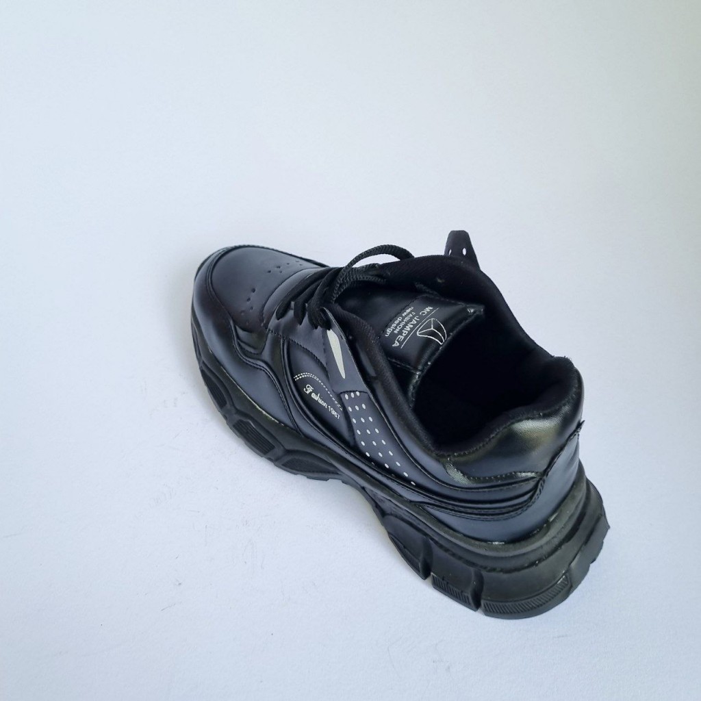 فروش  فوق العاده کفش کتونی اسپرت دخترانه و زنانه مدل  فشیون نگینی  شیک و دلبر رنگ سفید  سبز با ارسال رایگان