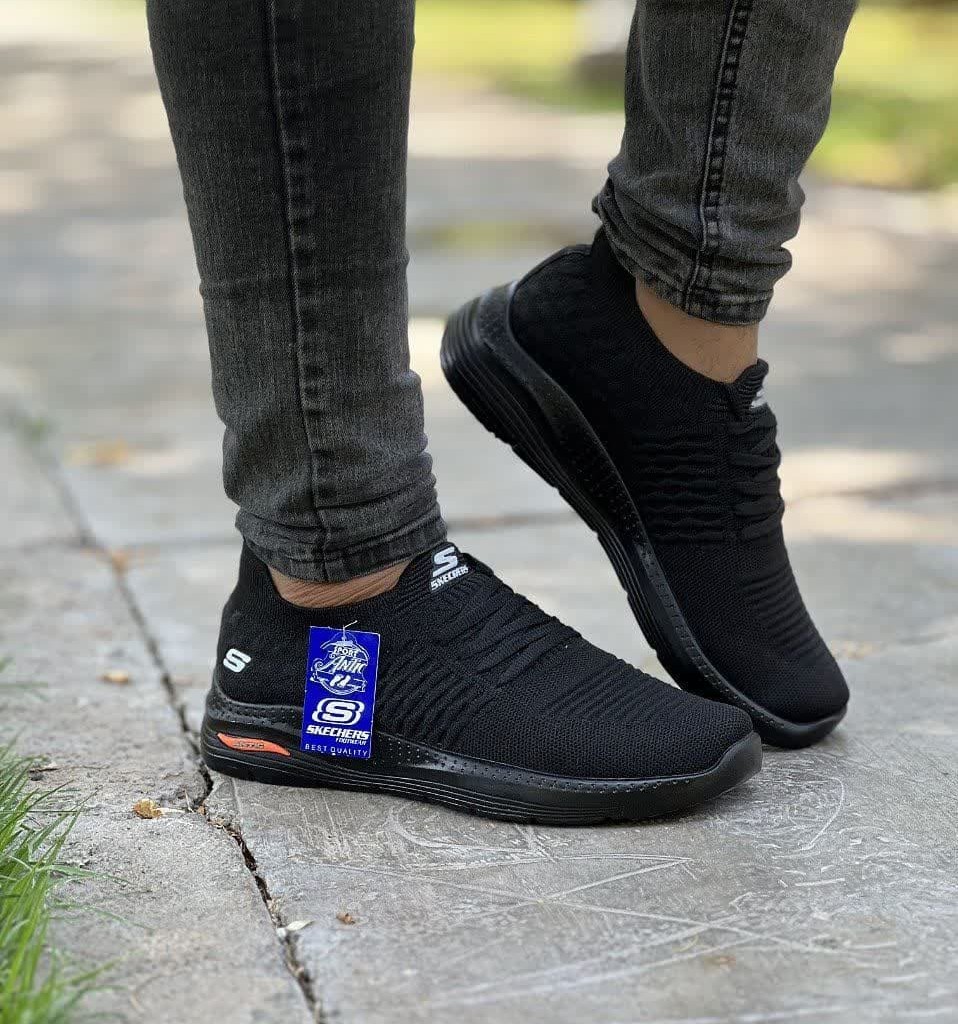 حراج فوق العاده  کفش  طبی مردانه جذاب و زیبا  رنگ  مشکی تمام  با ارسال رایگان