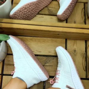 فروش عالی کفش اسپرت و پیاده روی  زنانه جورابی مدل اسکیچرز مشکی صورتی زیبا باارسال رایگان کد 5052