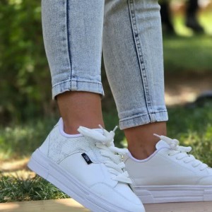 آفررر  ویژه کفش کتونی اسپرت دخترانه زنانه مدل زارا رنگ کرمی  مناسب استفاده روزمره  باارسال رایگان
