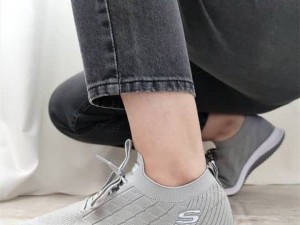 حراج  بزرگ کفش اسپرت و پیاده روی  زنانه مدل اسکیچرز کد 799