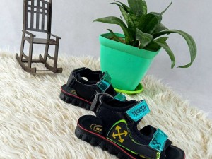 حراج کفش تابستانه بچگانه  سایز 23 تا 28 با ارسال رایگان فقط 148000 تومان