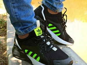 آفر ویژه کفش  مردانه مدل  ادیداس کد 3042 با ارسال رایگان فقط 318000 تومان